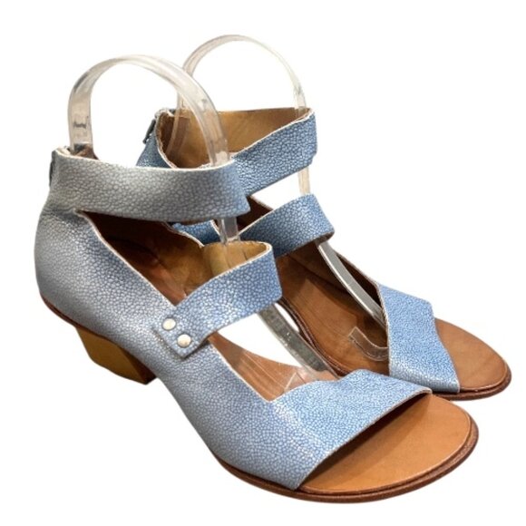 Cydwoq Brace Sandal Blue Size 38 Pre-Loved $395 Read Description - Picture 1 of 5